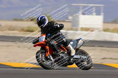 media/Oct-08-2022-SoCal Trackdays (Sat) [[1fc3beec89]]/Turn 16 (125pm)/